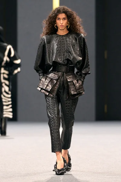 Look 47